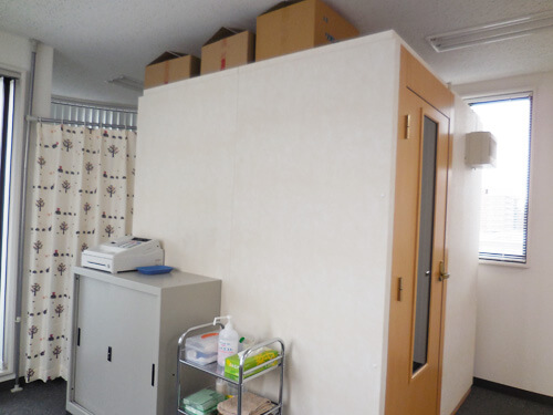 測定室の側面、大きいですねぇ