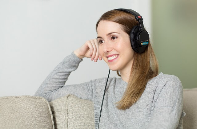 こちらでも確認が可能。ヘッドホン並みに聞こえるようになることはないが(周囲の音やそれ以外の音が補聴器ではよく入るため)、効果に関しては、見ることができる。